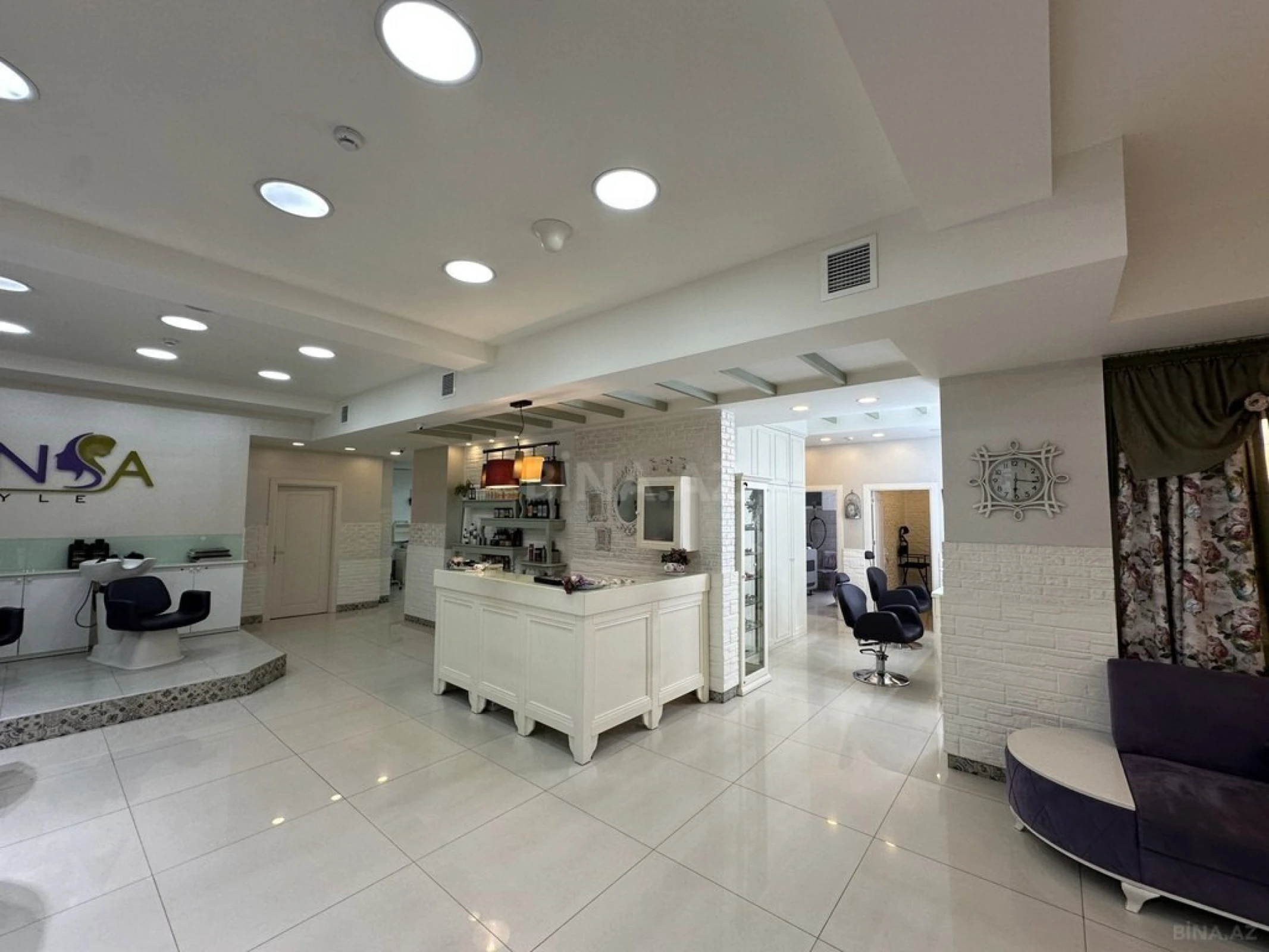 Satılır obyekt 200 m²