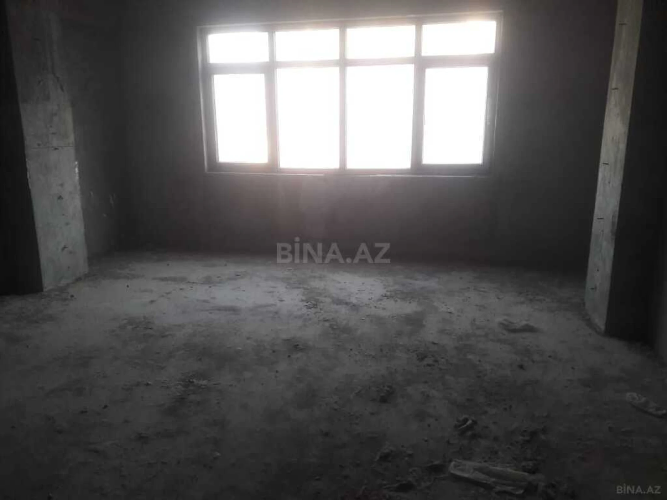 Satılır 3 otaqlı mənzil 189 m²