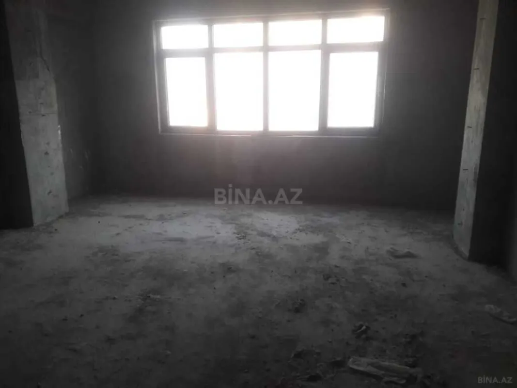 Satılır 3 otaqlı mənzil 189 m²