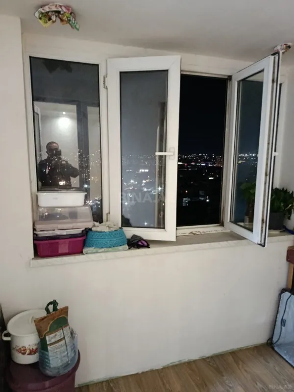 Satılır 4 otaqlı mənzil 105 m²