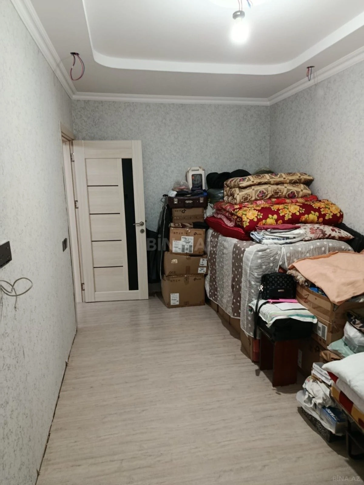 Satılır 4 otaqlı mənzil 105 m²