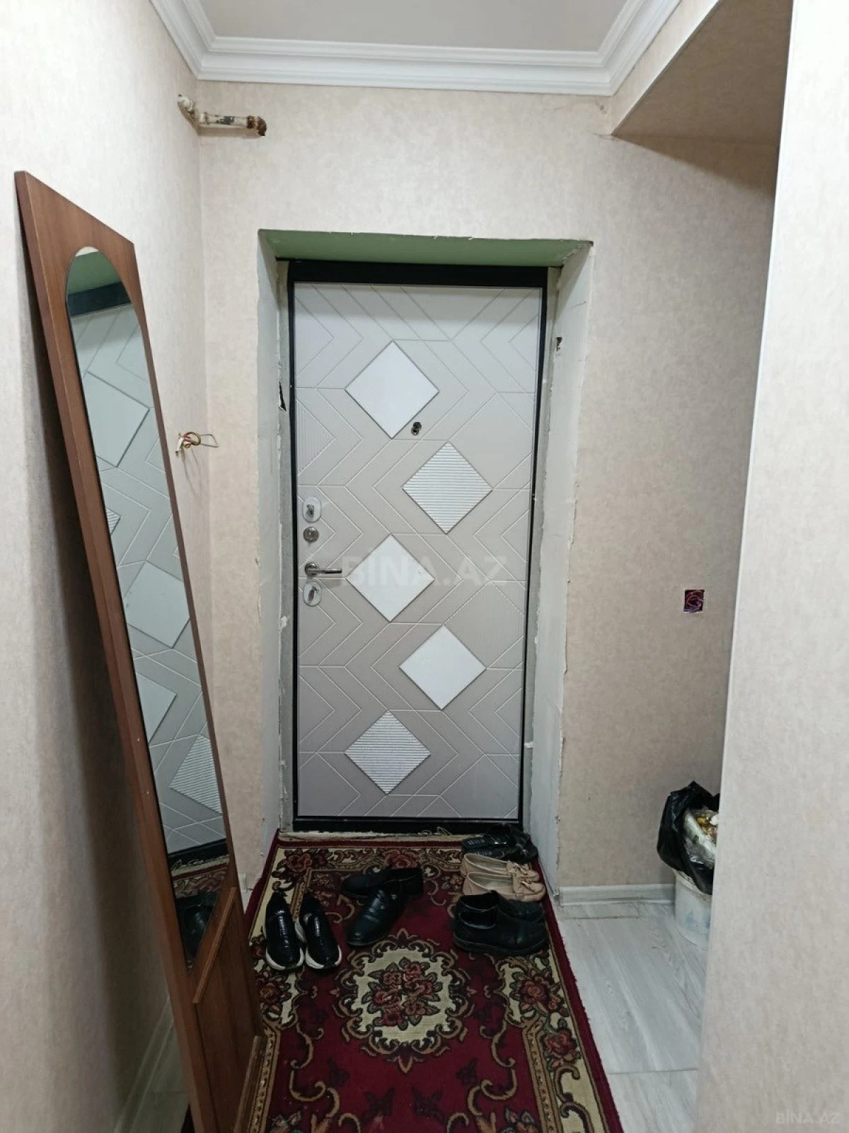 Satılır 4 otaqlı mənzil 105 m²