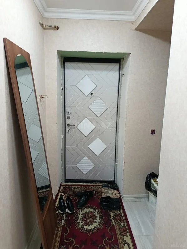 Satılır 4 otaqlı mənzil 105 m²