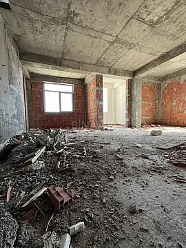 Satılır 1 otaqlı mənzil 71 m²