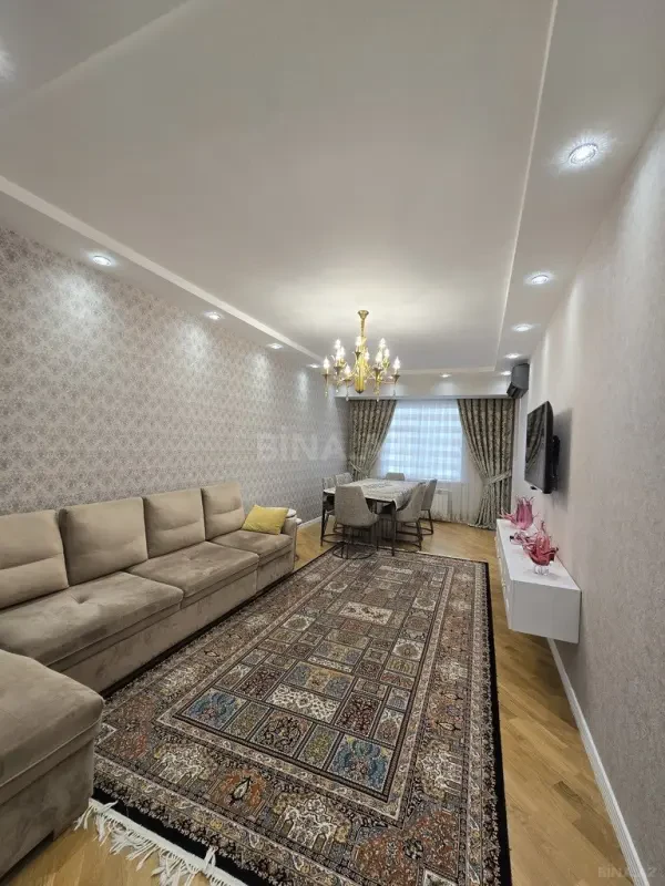 Satılır 3 otaqlı mənzil 110 m²