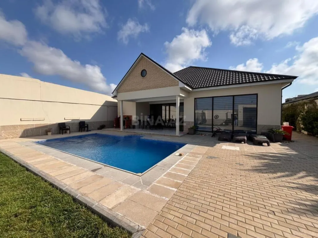 Satılır 5 otaqlı həyət evi 265 m²