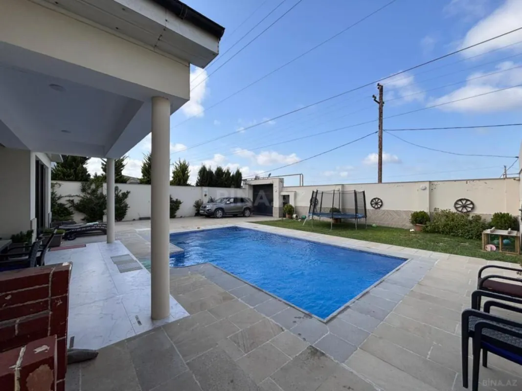 Satılır 5 otaqlı həyət evi 265 m²