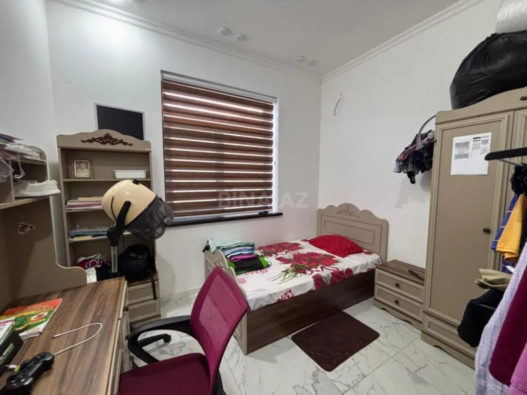 Satılır 5 otaqlı həyət evi 265 m²