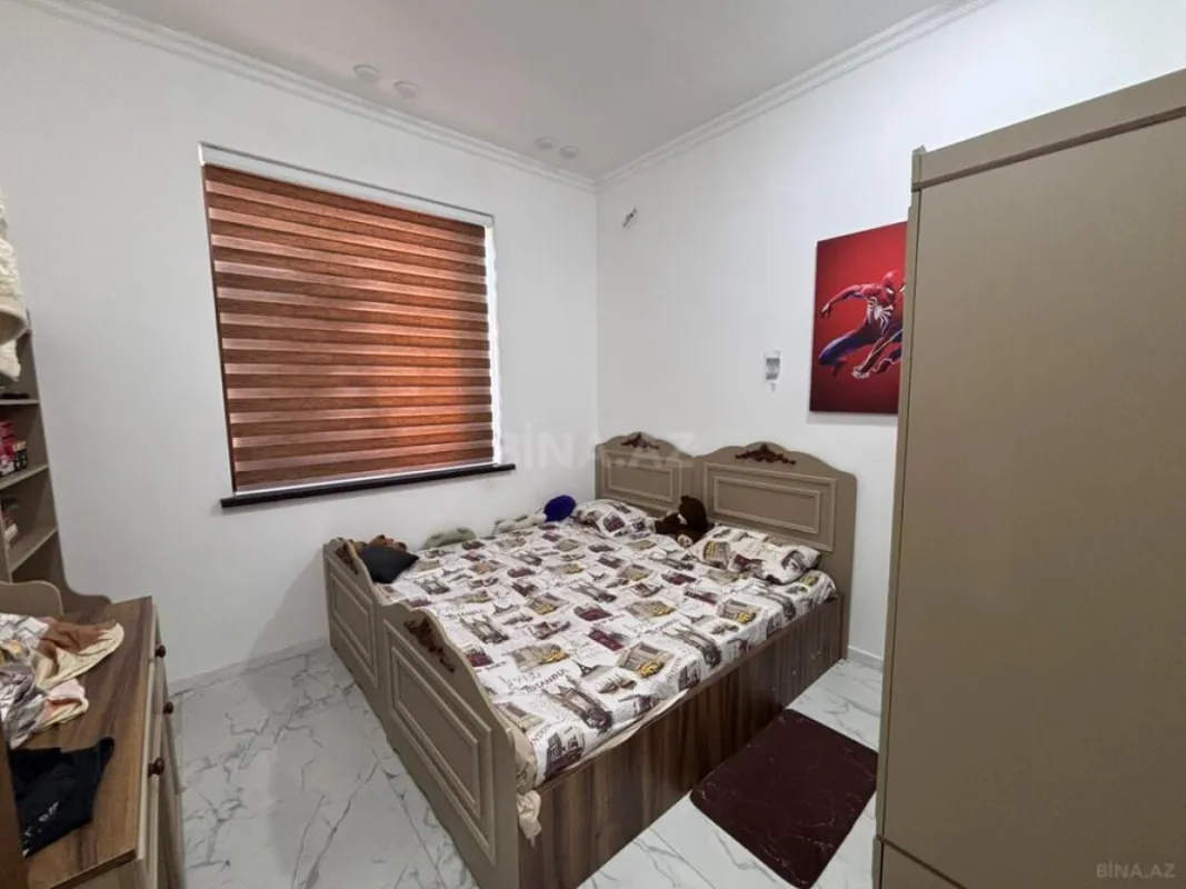 Satılır 5 otaqlı həyət evi 265 m²