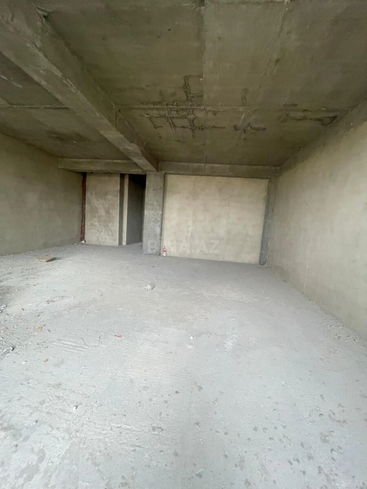 Satılır 2 otaqlı mənzil 68 m²