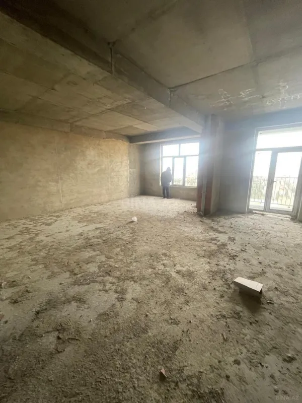 Satılır 2 otaqlı mənzil 68 m²