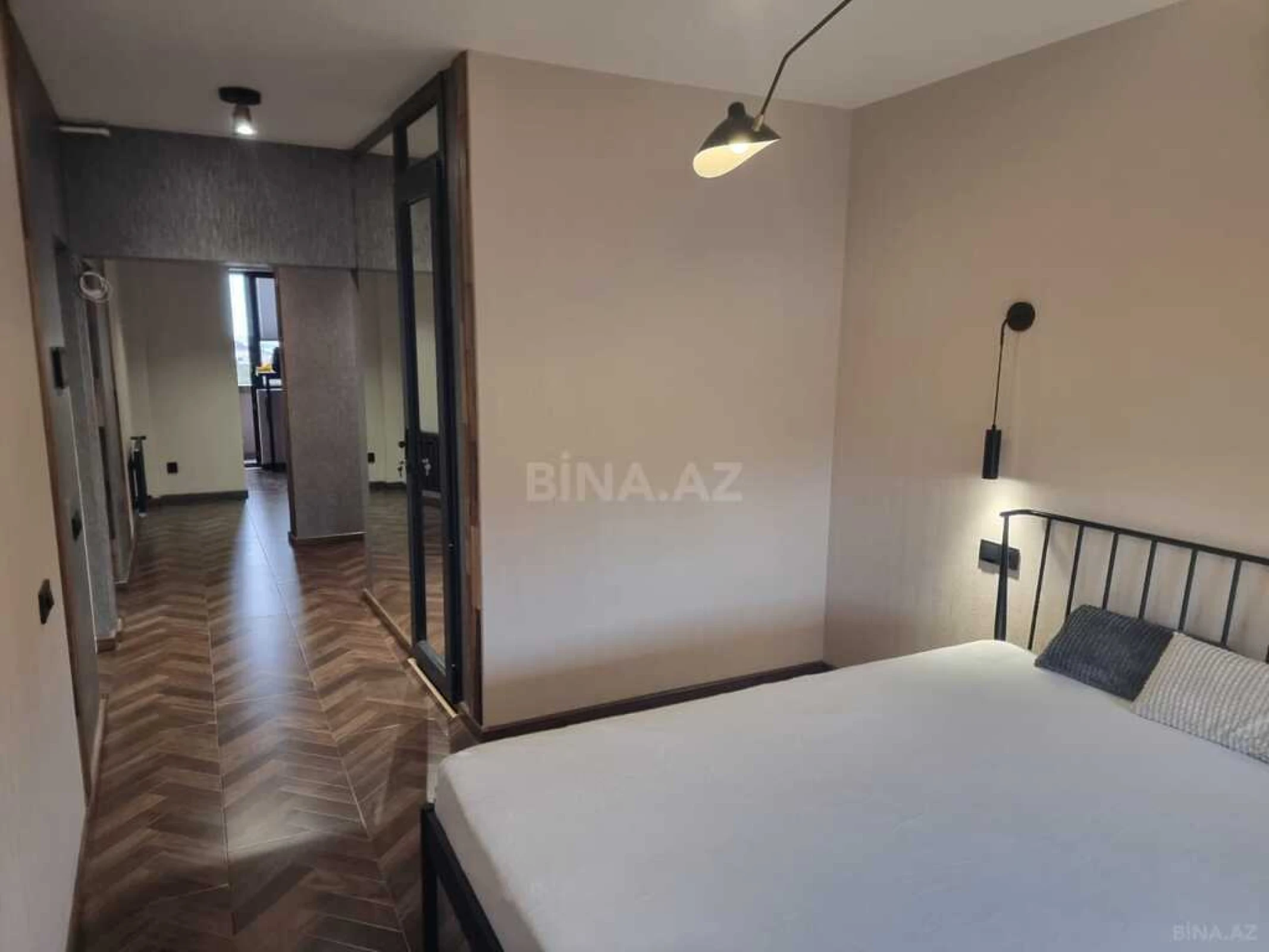 Satılır 2 otaqlı mənzil 60 m²