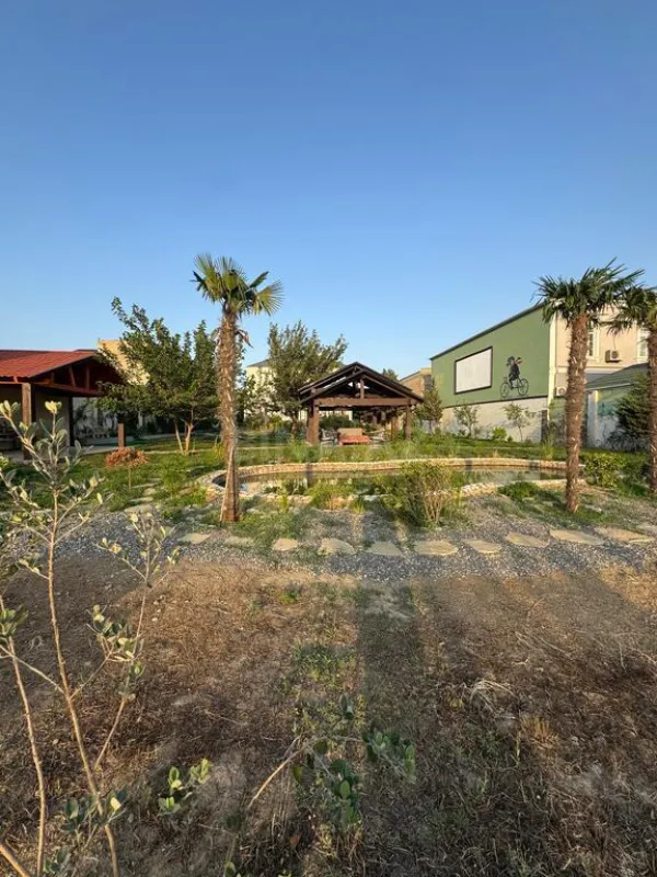 Satılır 5 otaqlı həyət evi 320 m²