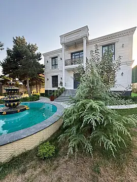 Satılır 5 otaqlı həyət evi 320 m²