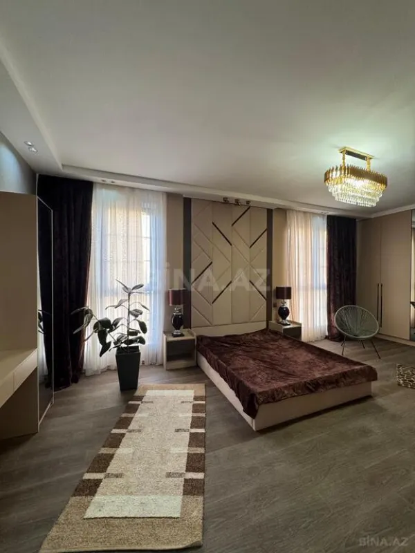 Satılır 5 otaqlı həyət evi 320 m²