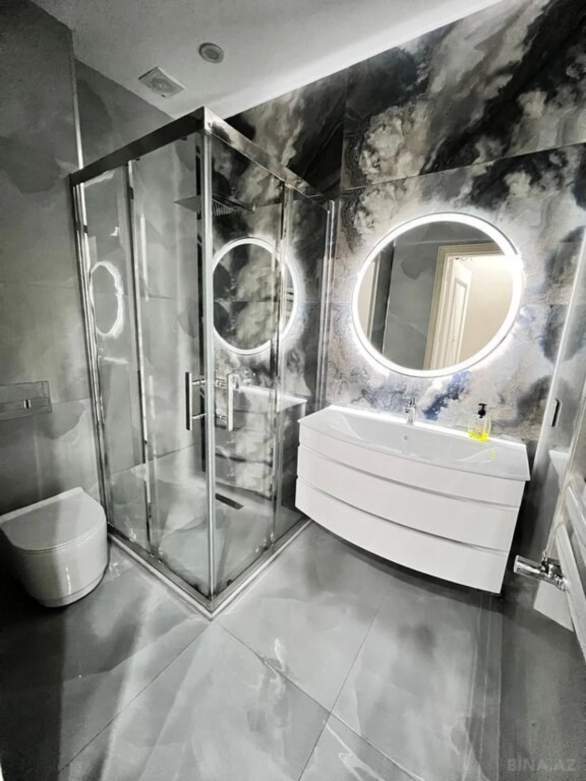 Satılır 3 otaqlı mənzil 96 m²