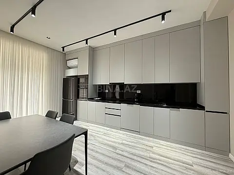 Kirayə verilir 2 otaqlı mənzil 100 m²