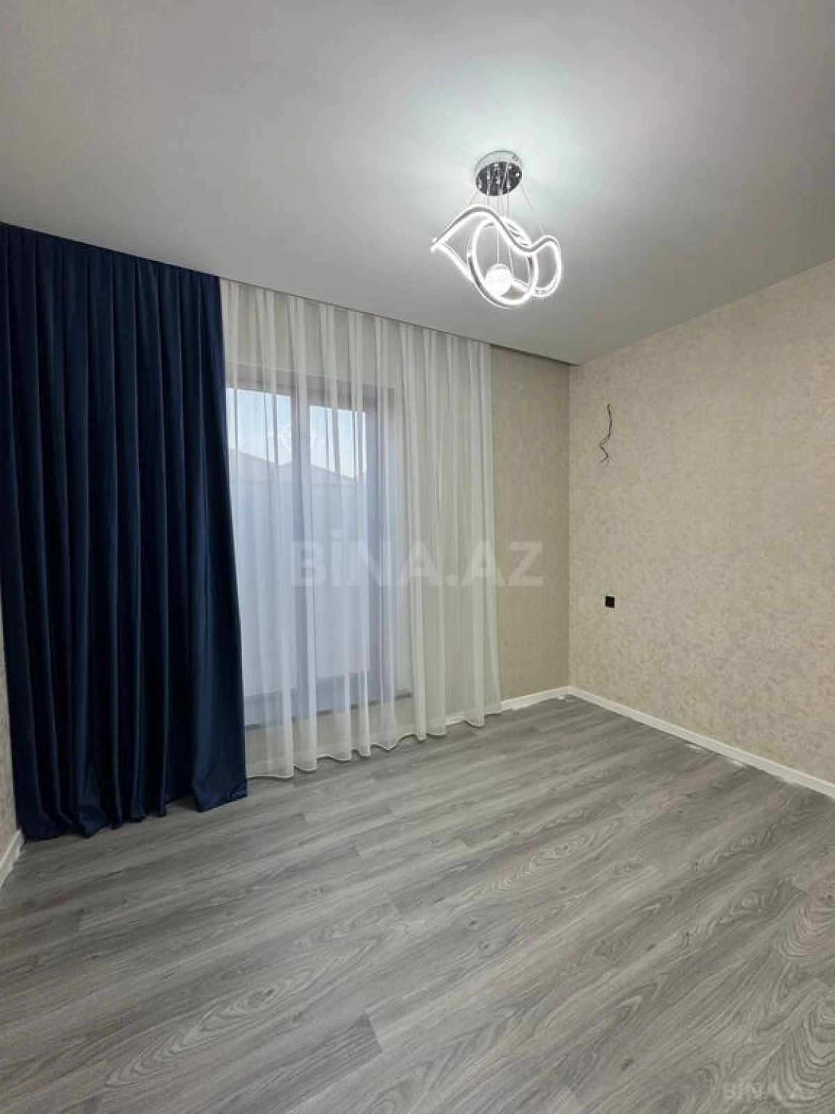 Satılır 4 otaqlı həyət evi 190 m²