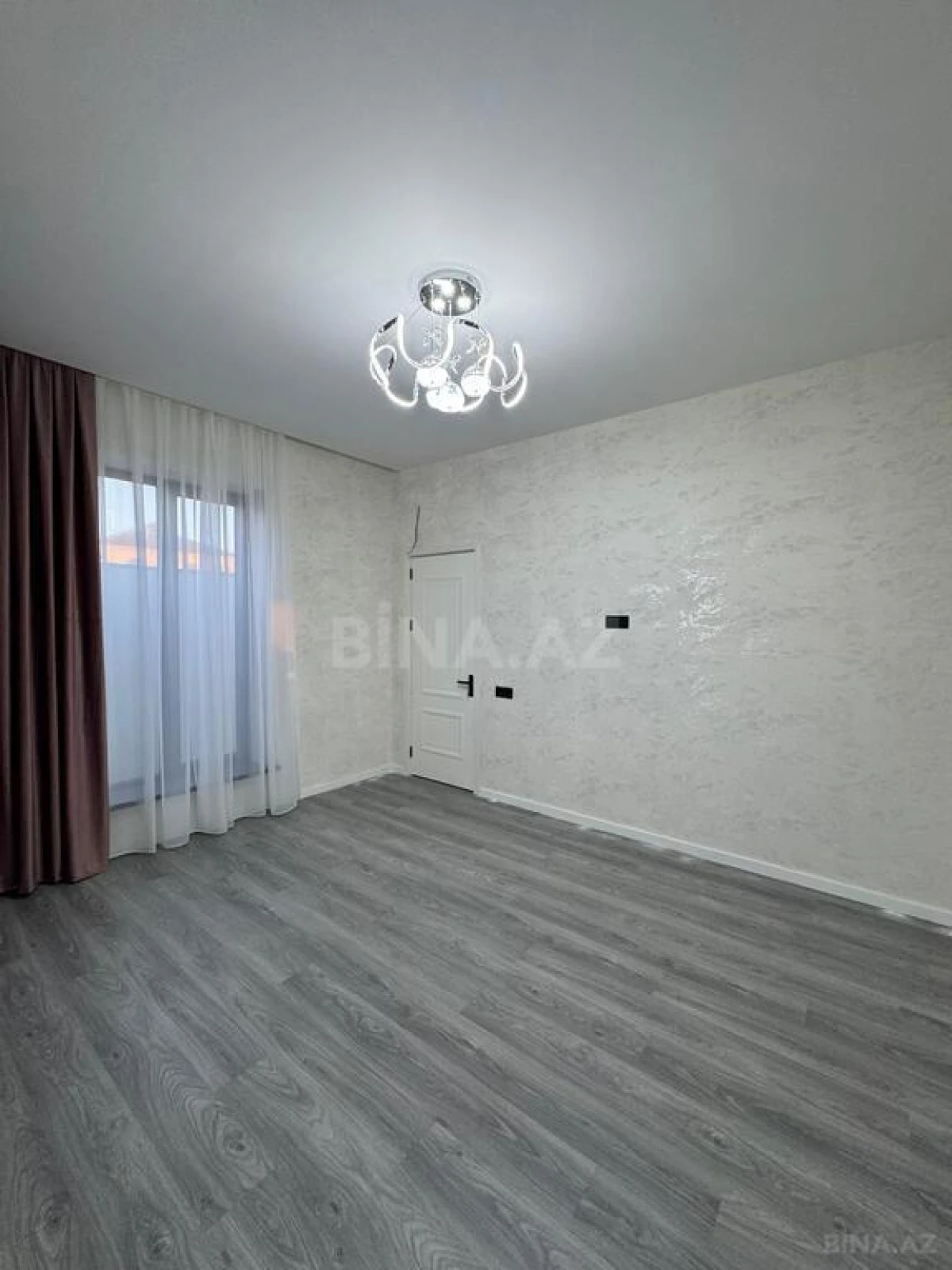 Satılır 4 otaqlı həyət evi 190 m²