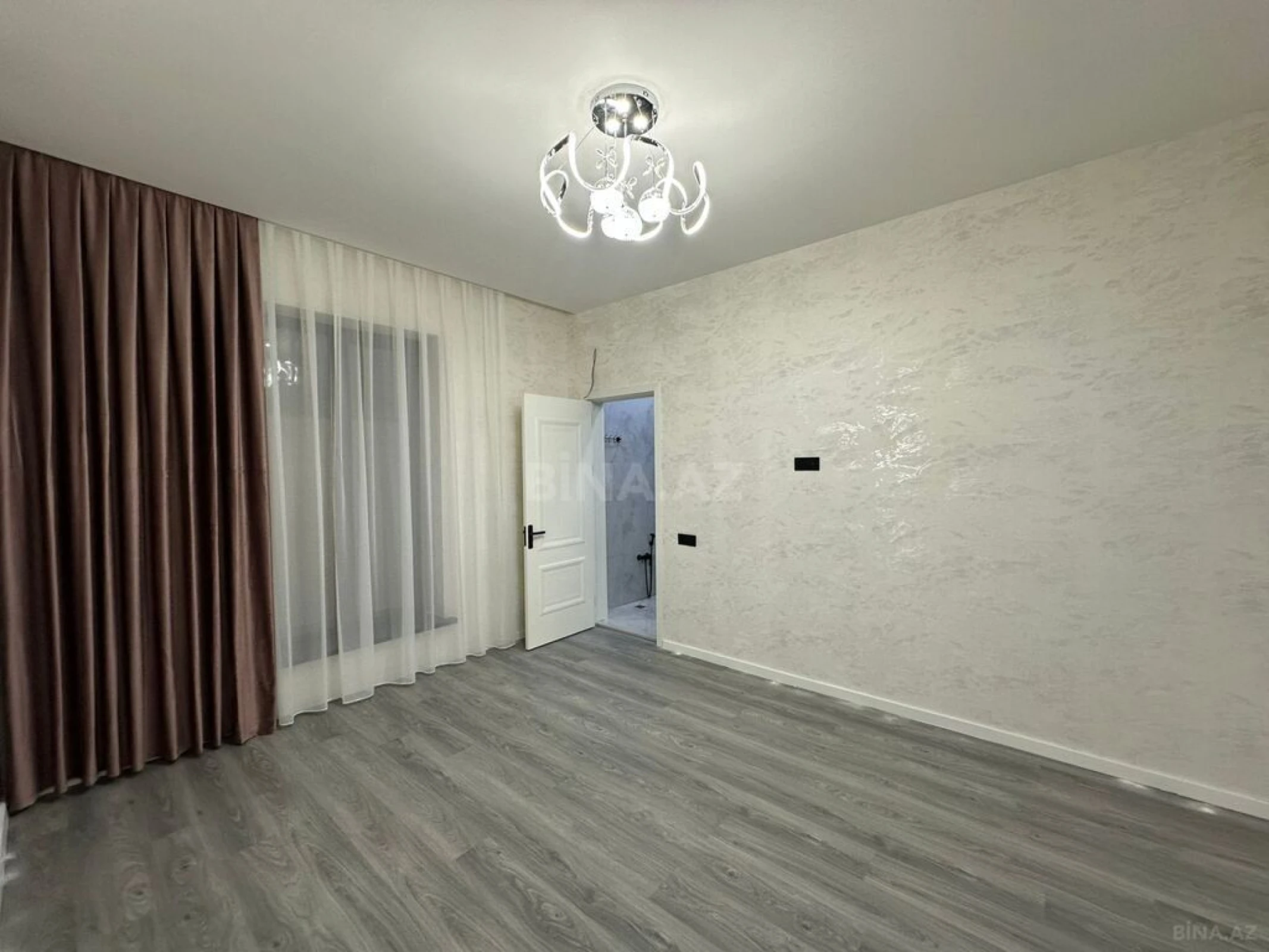 Satılır 4 otaqlı həyət evi 190 m²