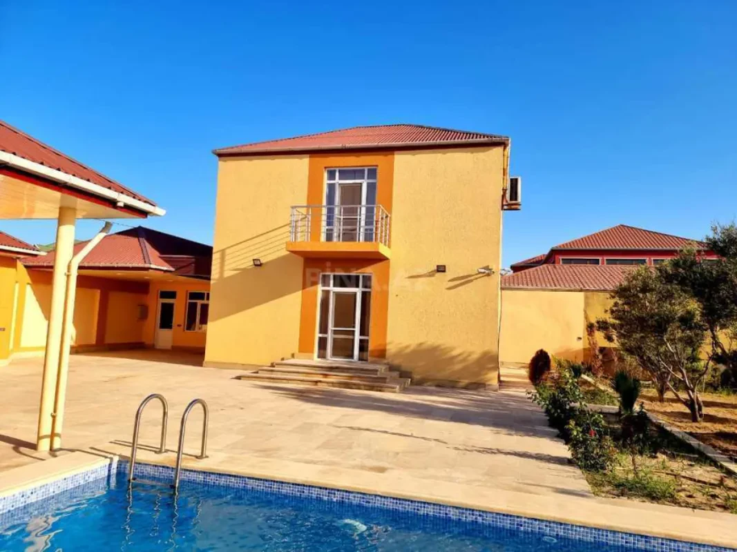 Satılır 3 otaqlı həyət evi 180 m²