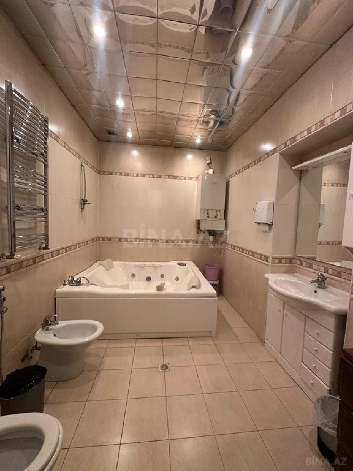 Kirayə verilir 6 otaqlı ofis 270 m²