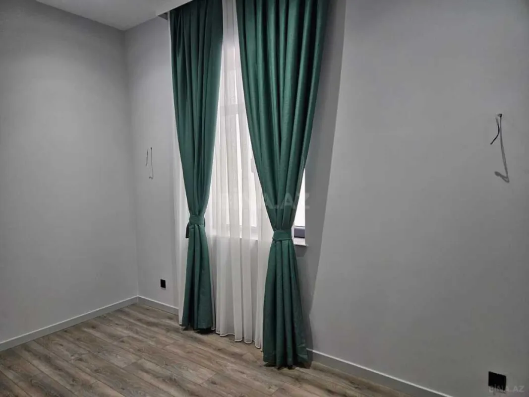 Satılır 4 otaqlı həyət evi 135 m²