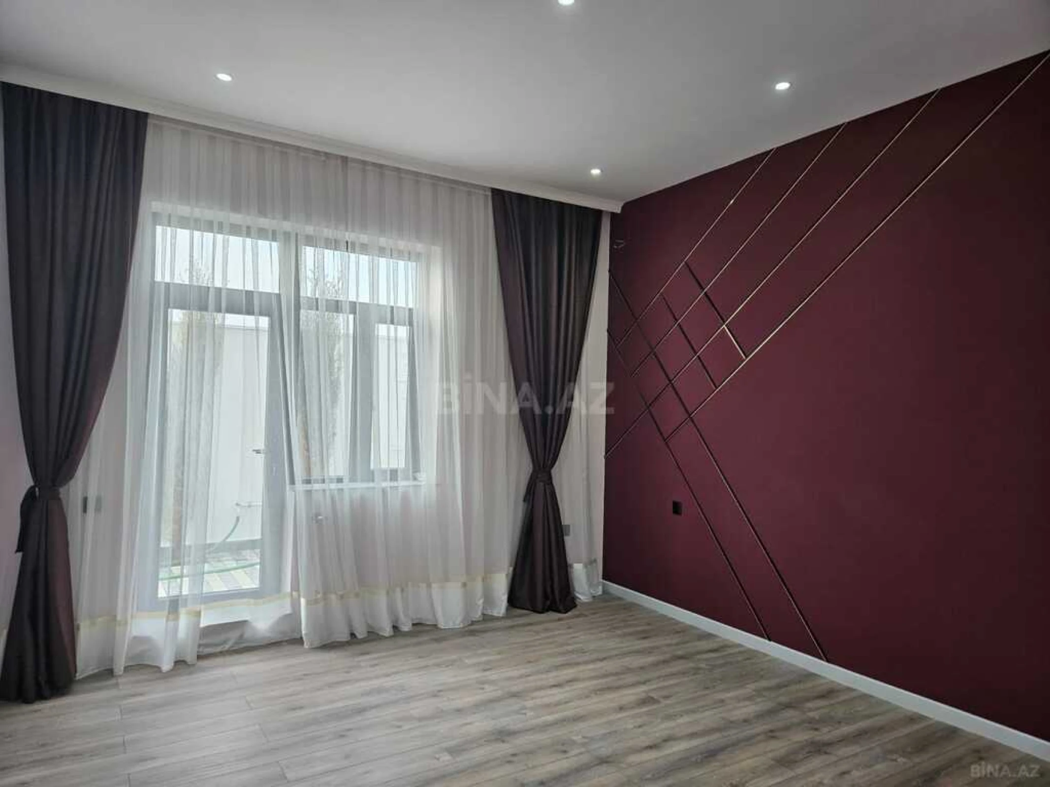 Satılır 4 otaqlı həyət evi 135 m²