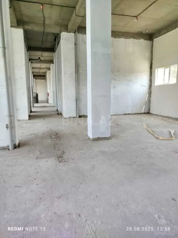 Satılır obyekt 1100 m²