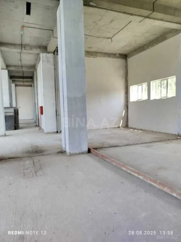 Satılır obyekt 1100 m²