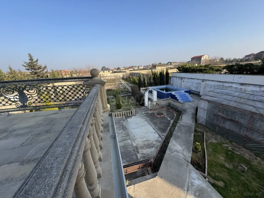 Satılır 7 otaqlı həyət evi 190 m²