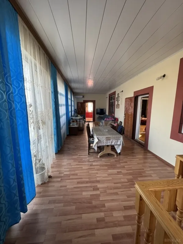 Satılır 7 otaqlı həyət evi 190 m²