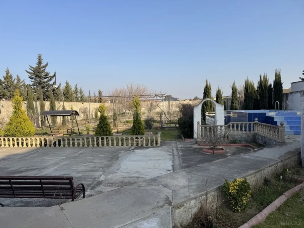 Satılır 7 otaqlı həyət evi 190 m²