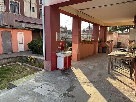 Satılır 7 otaqlı həyət evi 190 m²