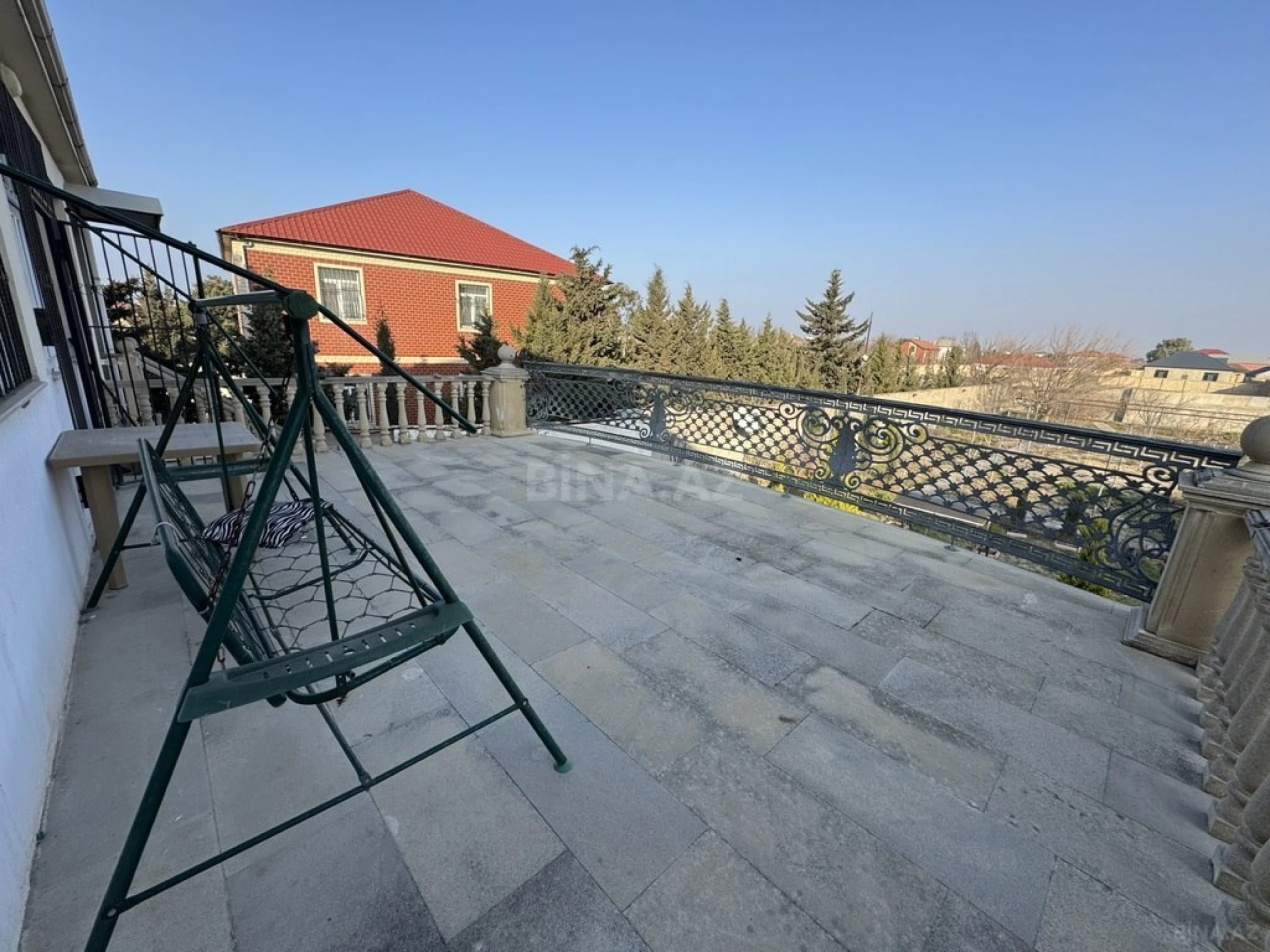 Satılır 7 otaqlı həyət evi 190 m²