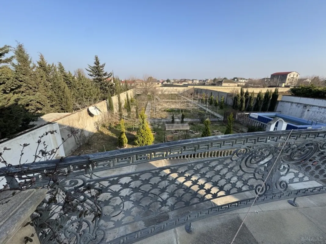 Satılır 7 otaqlı həyət evi 190 m²