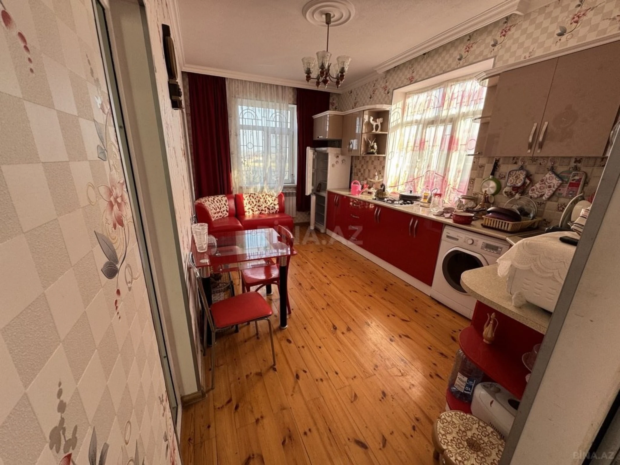 Satılır 7 otaqlı həyət evi 190 m²