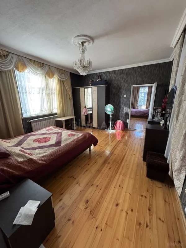 Satılır 7 otaqlı həyət evi 190 m²