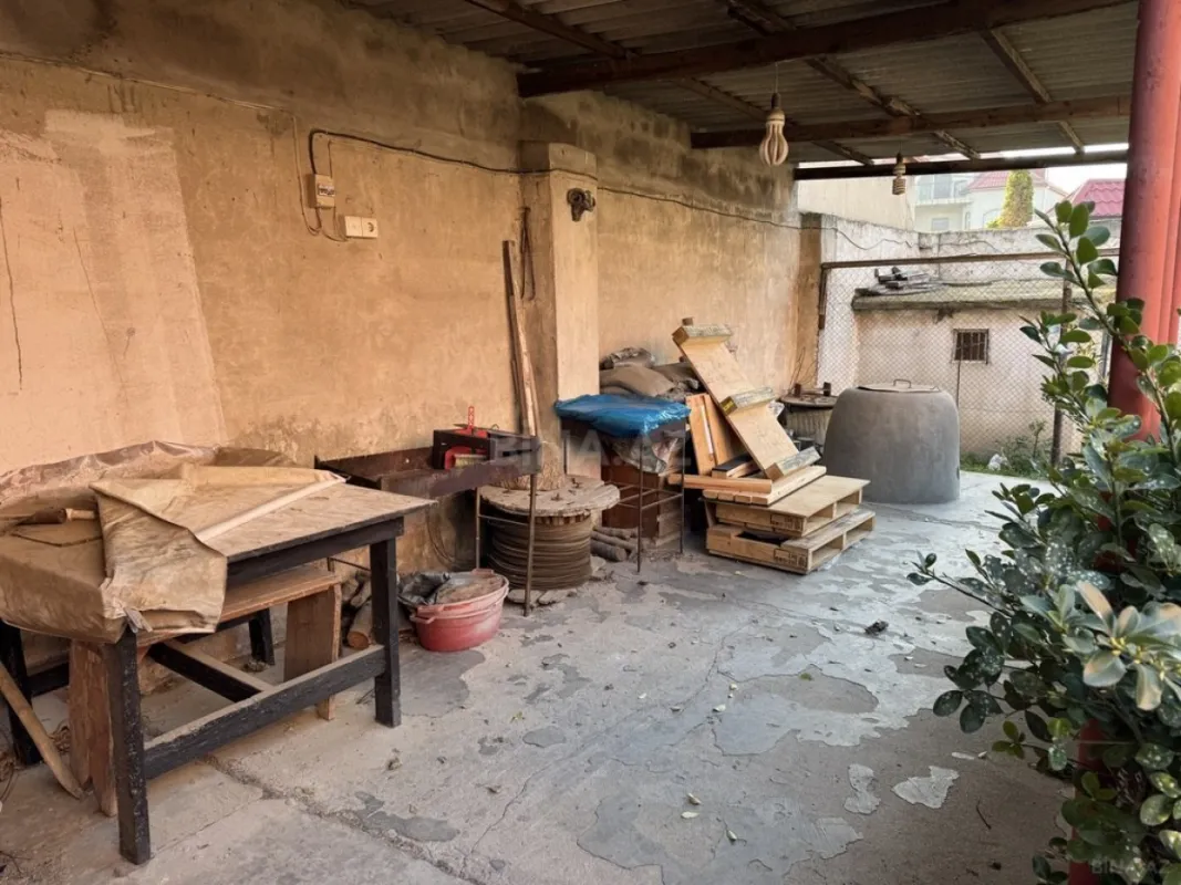 Satılır 7 otaqlı həyət evi 190 m²