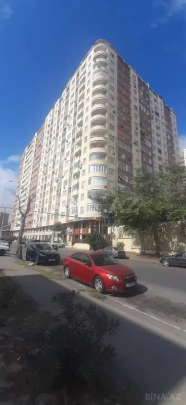 Satılır 3 otaqlı mənzil 105 m²