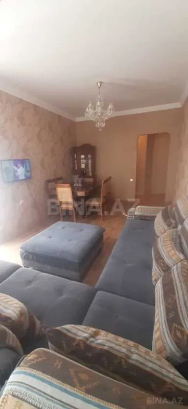 Satılır 3 otaqlı mənzil 105 m²