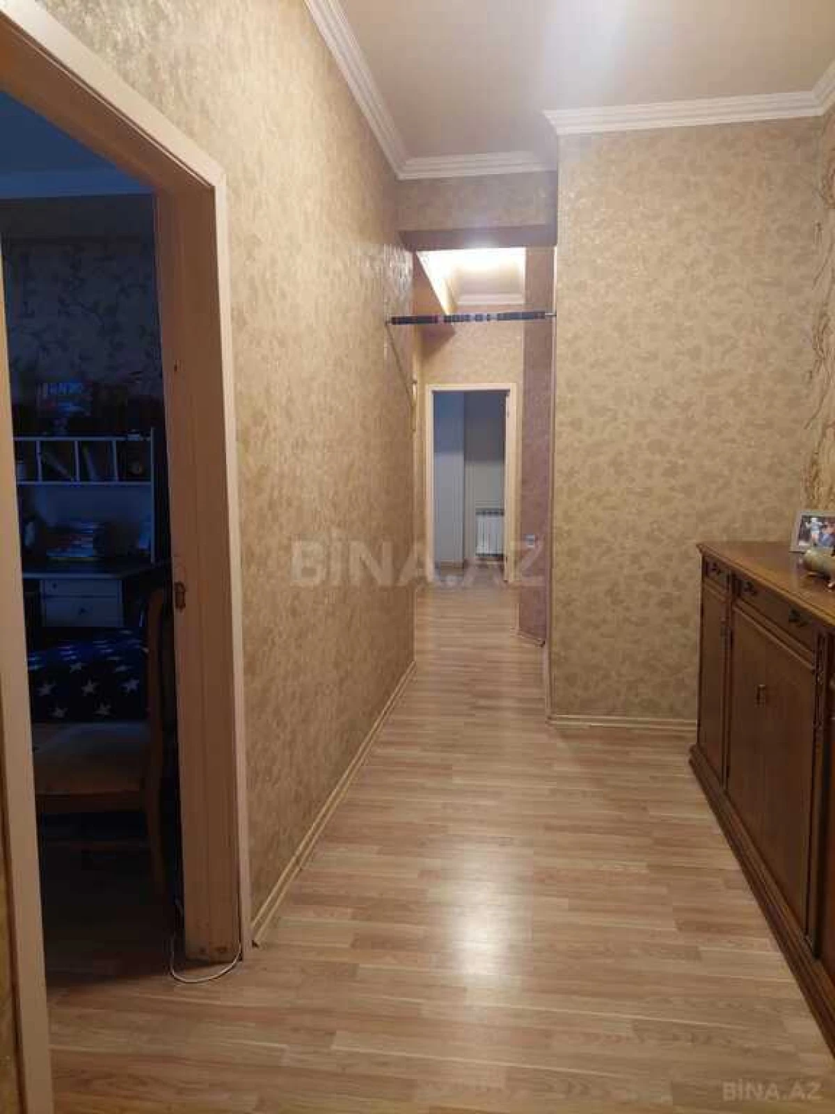Satılır 3 otaqlı mənzil 105 m²