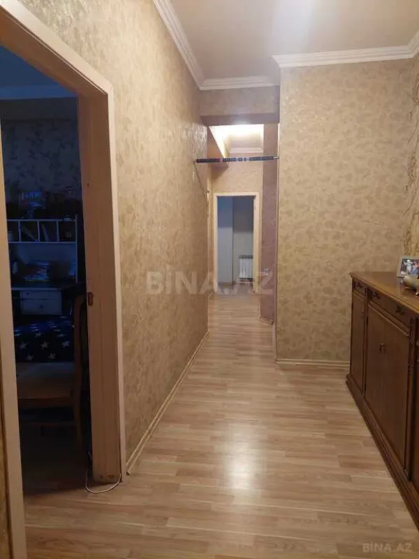Satılır 3 otaqlı mənzil 105 m²