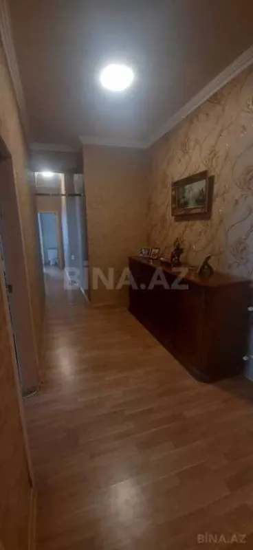 Satılır 3 otaqlı mənzil 105 m²