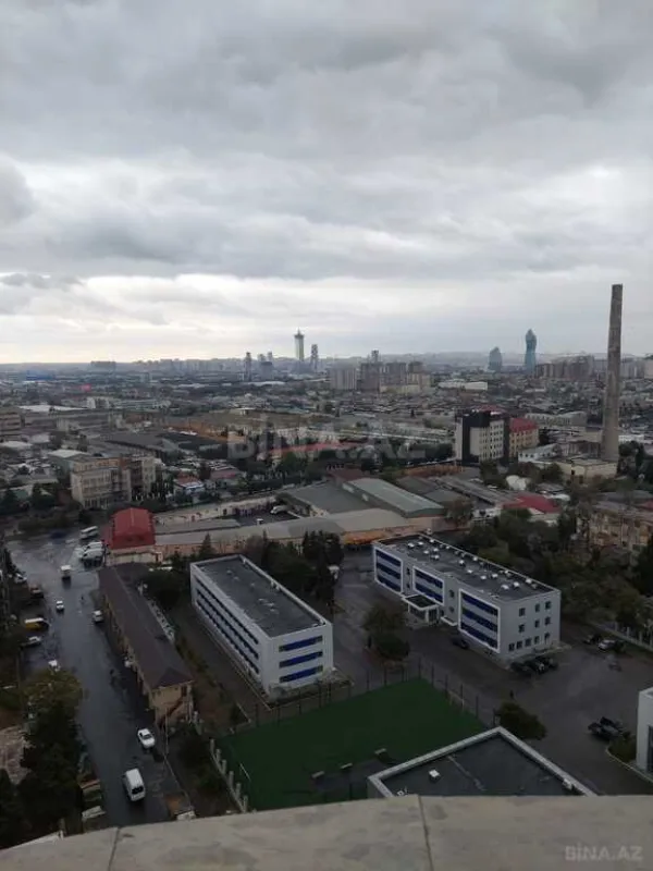 Satılır 3 otaqlı mənzil 105 m²