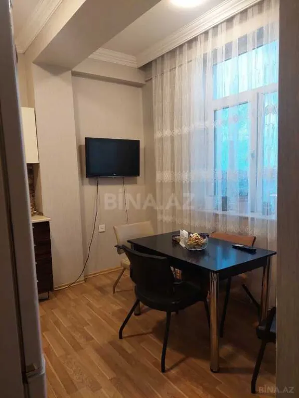 Satılır 3 otaqlı mənzil 105 m²