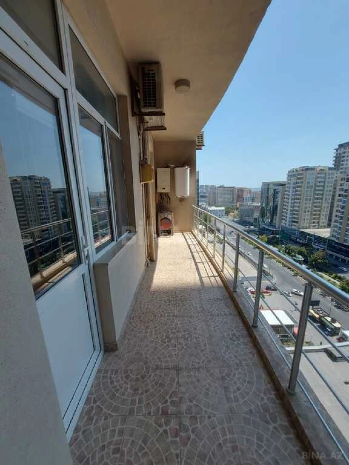 Kirayə verilir 2 otaqlı mənzil 95 m²