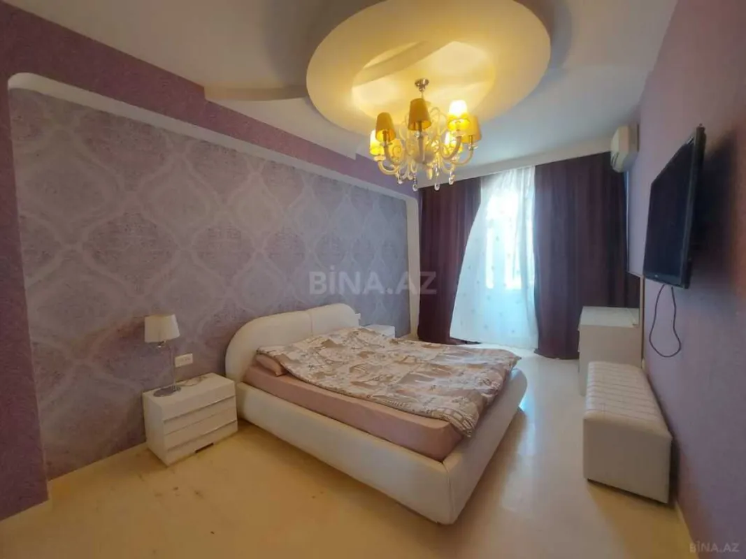 Kirayə verilir 2 otaqlı mənzil 95 m²