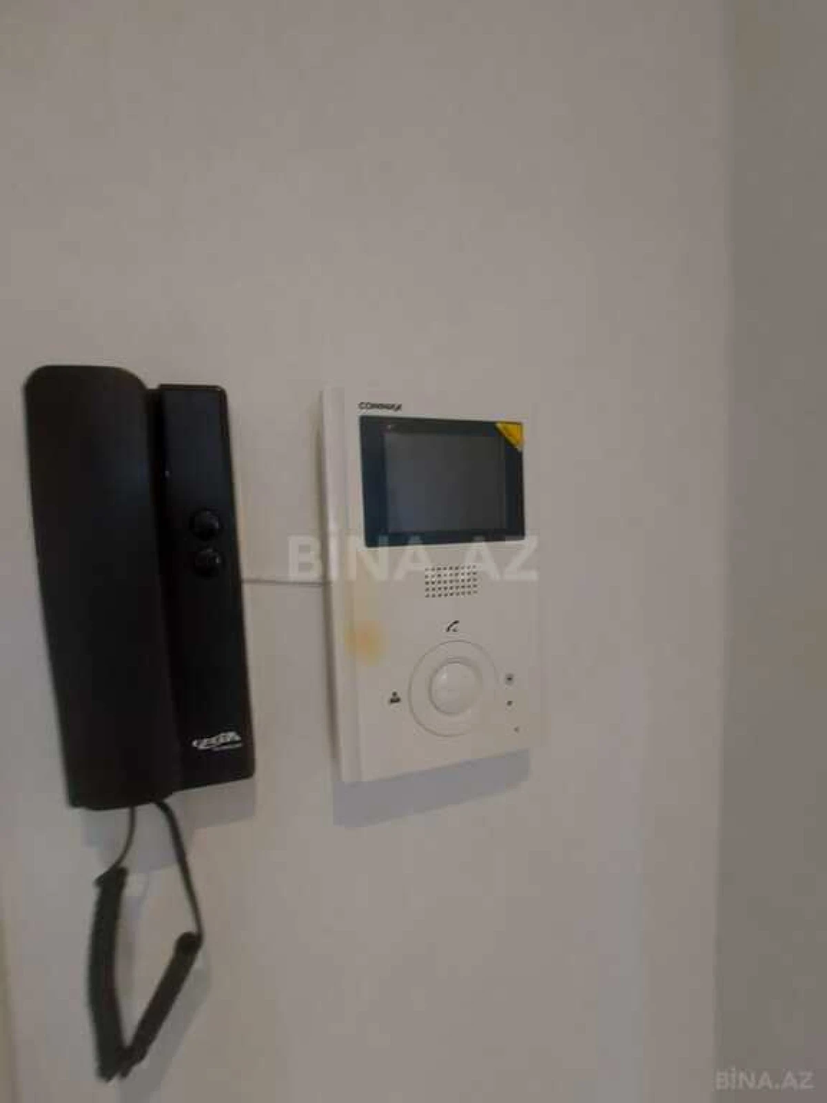 Kirayə verilir 2 otaqlı mənzil 95 m²