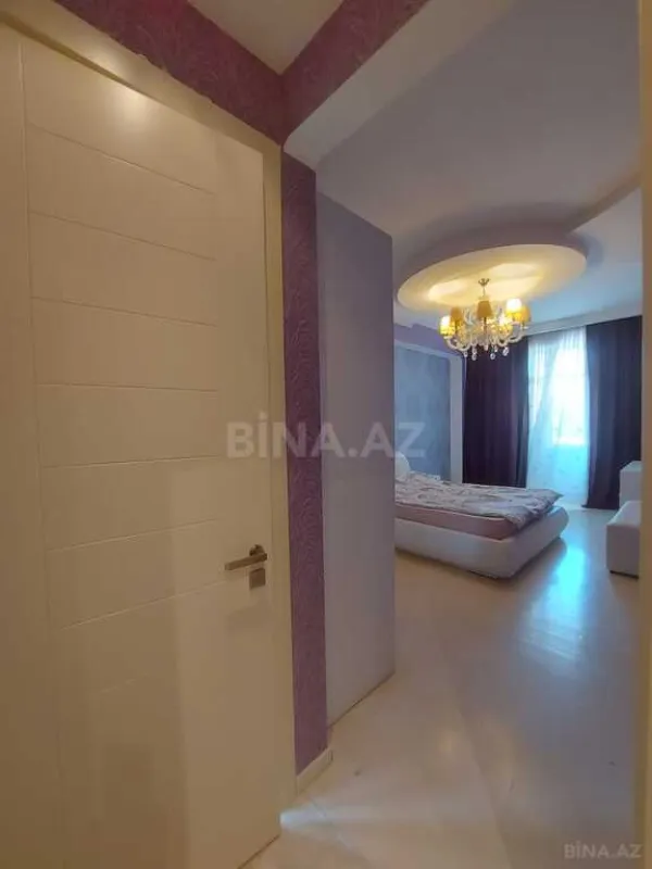 Kirayə verilir 2 otaqlı mənzil 95 m²